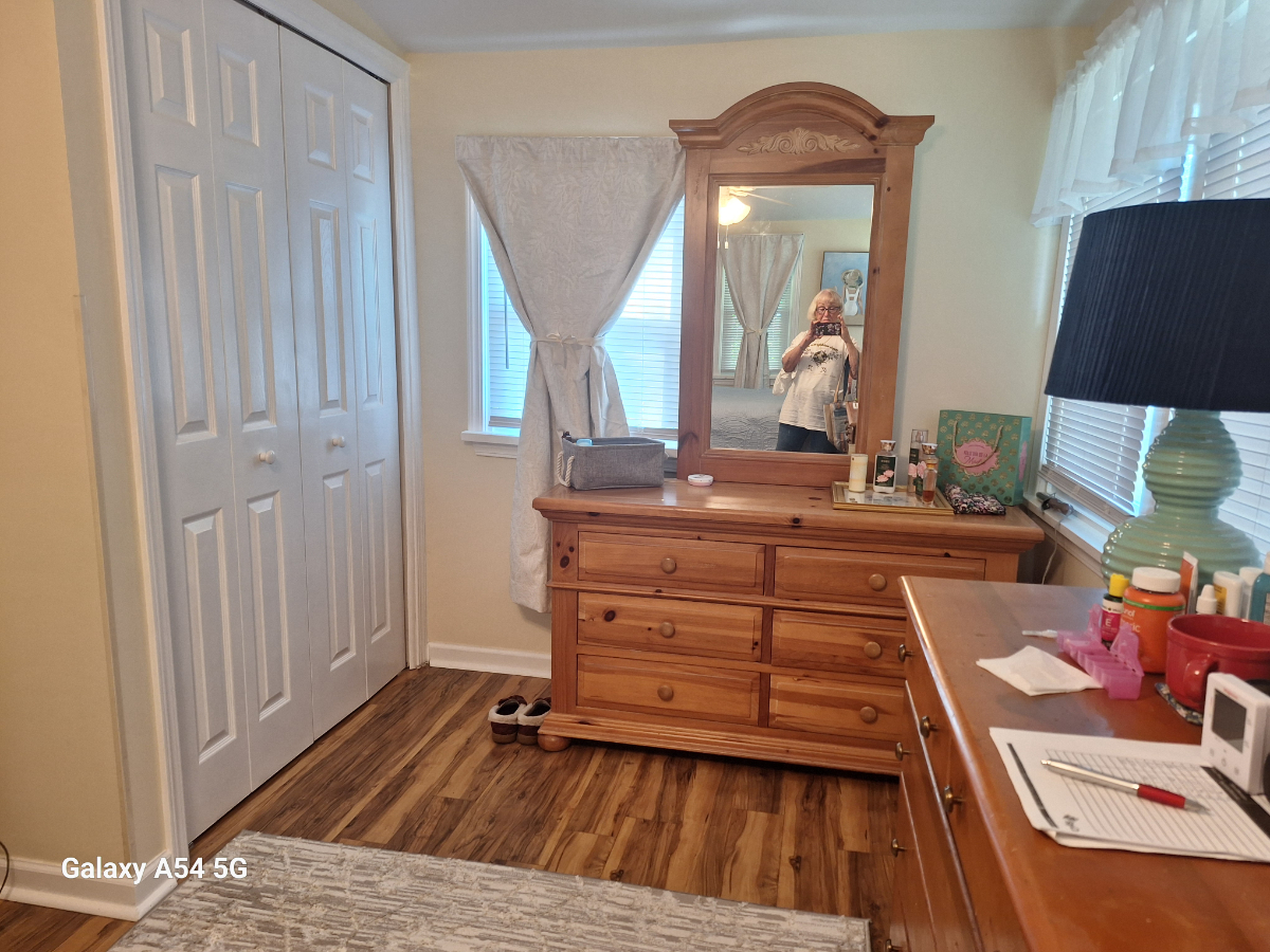 Quiet Mid Term Retreat With Two Bedrooms, Two Baths, And Flexible Sleeping Space - Photo 4