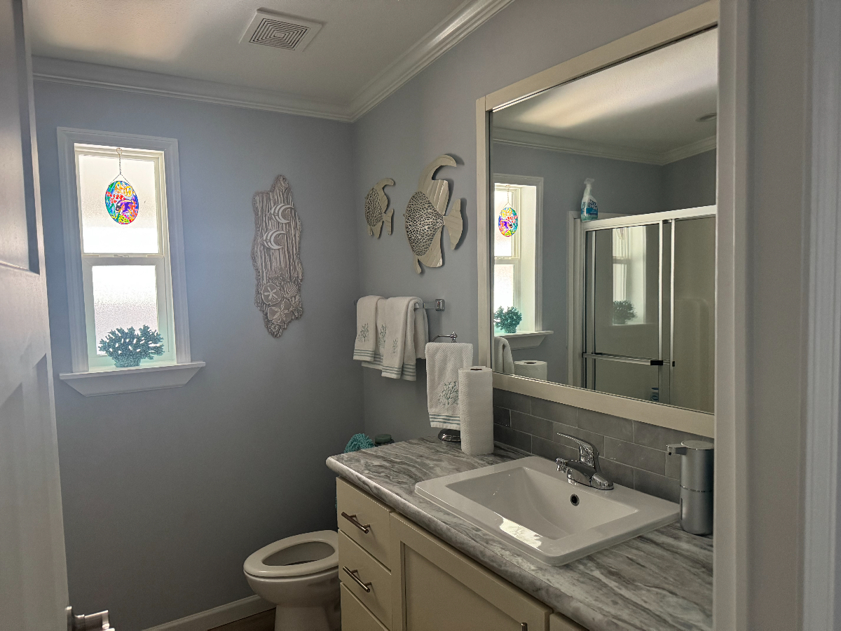 Welcome to your home away from home in beautiful Venice, Florida-where stays become memories - Photo 9