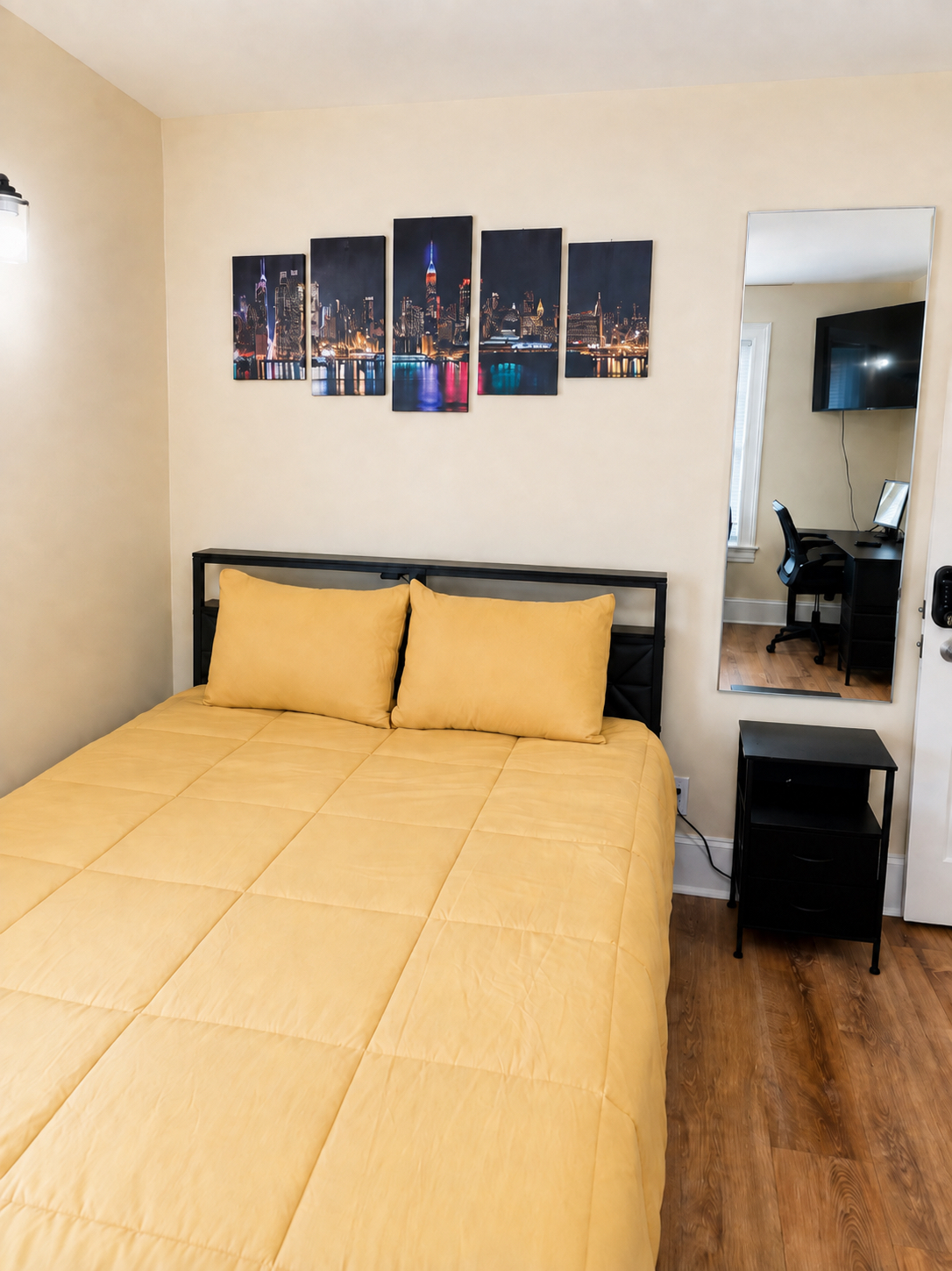 Cozy Furnished Home for Travel Nurses & Professionals - Photo 2