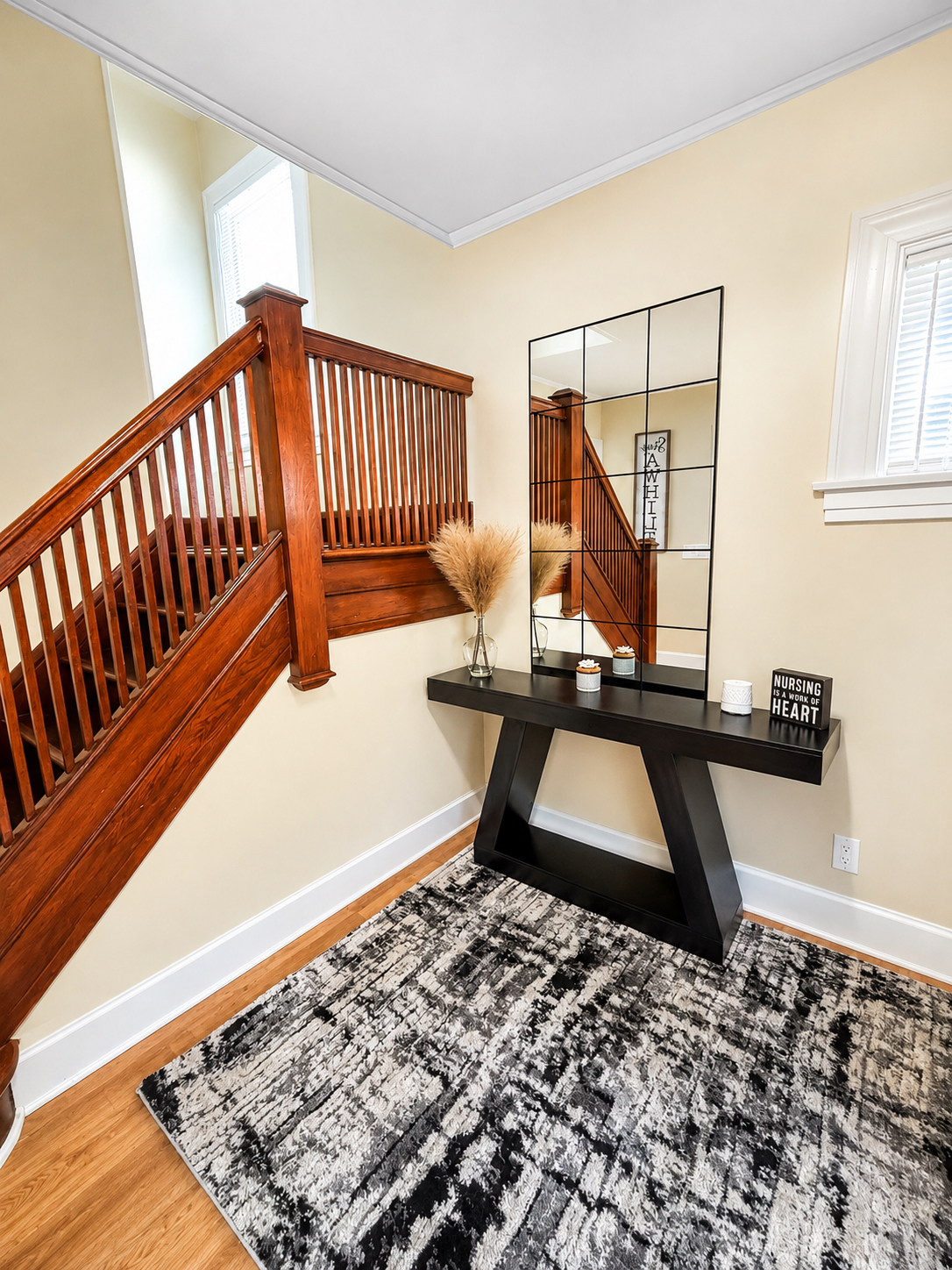 Cozy Furnished Home for Travel Nurses & Professionals - Photo 6