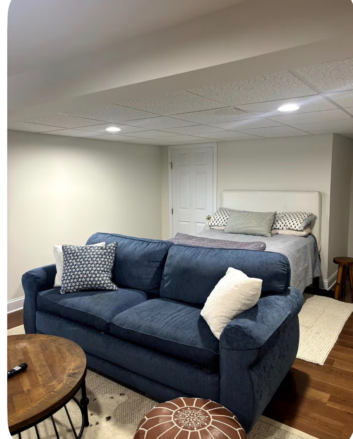 Charming renovated three bedroom in the hill section - Photo 10