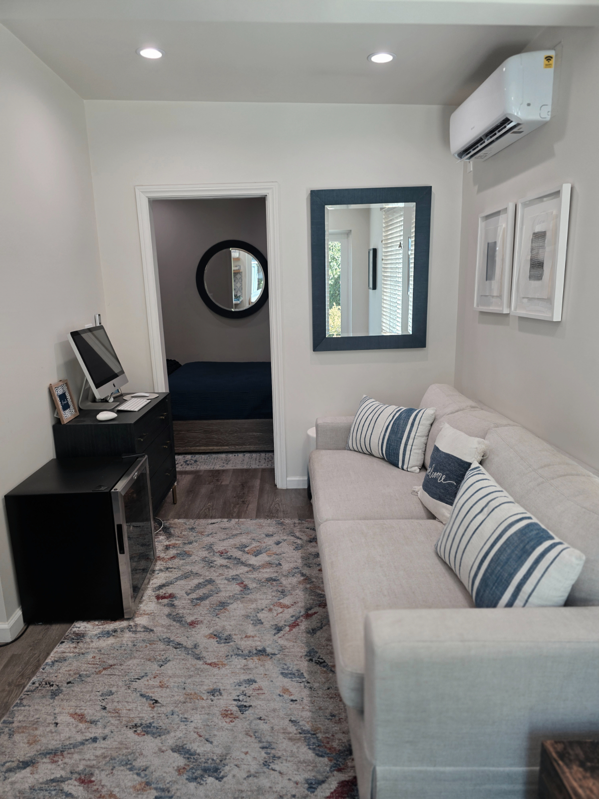 Well appointed, New, 1 bedroom ADU centrally located to great hospitals and shopping and entertainment - Photo 1