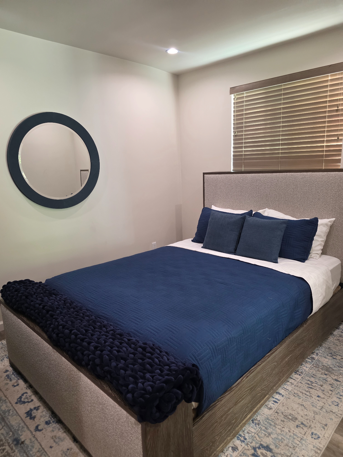 Well appointed, New, 1 bedroom ADU centrally located to great hospitals and shopping and entertainment - Photo 4