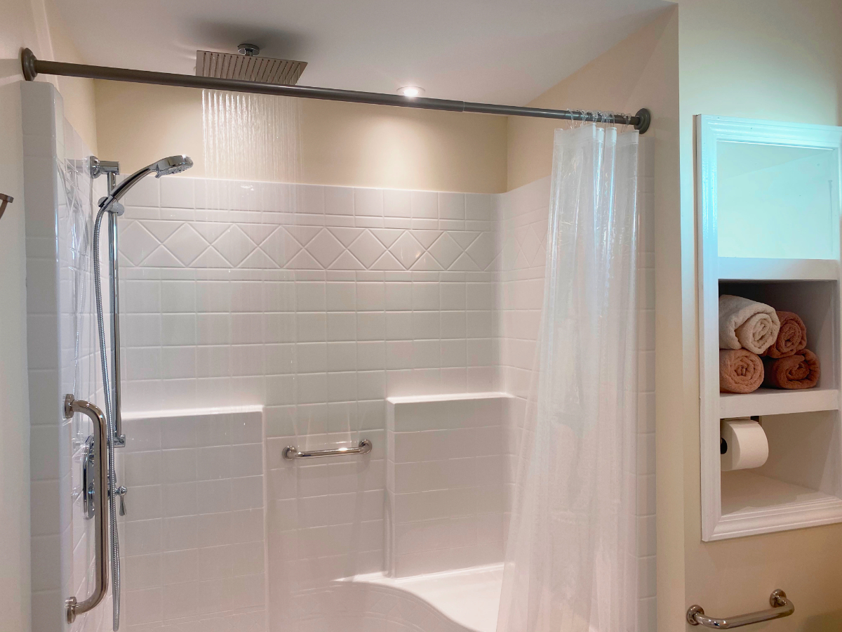 The Lofts feature large bedrooms, washer/dryers in the unit, king beds, and 0.4 miles to Clarkson an - Photo 11