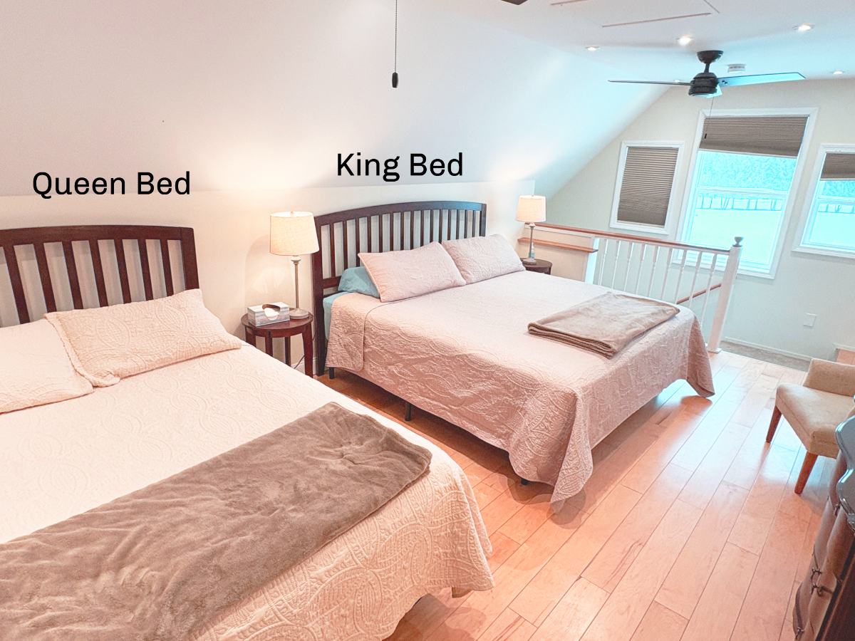 The Lofts feature large bedrooms, washer/dryers in the unit, king beds, and 0.4 miles to Clarkson an - Photo 5