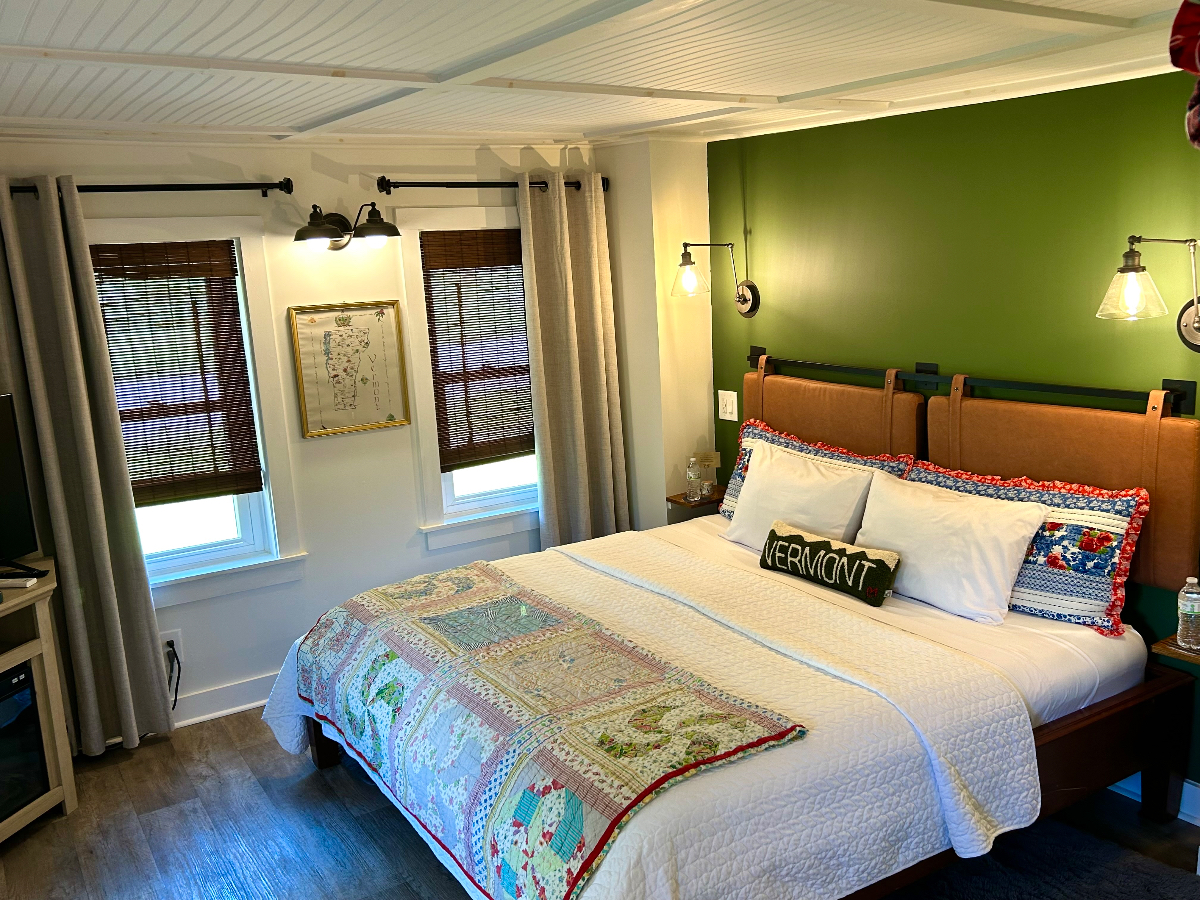 A Restful Retreat for Those Who Care for Others - Photo 1