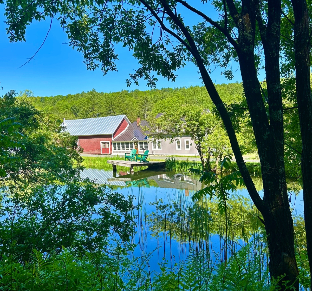 A Restful Retreat for Those Who Care for Others - Photo 5