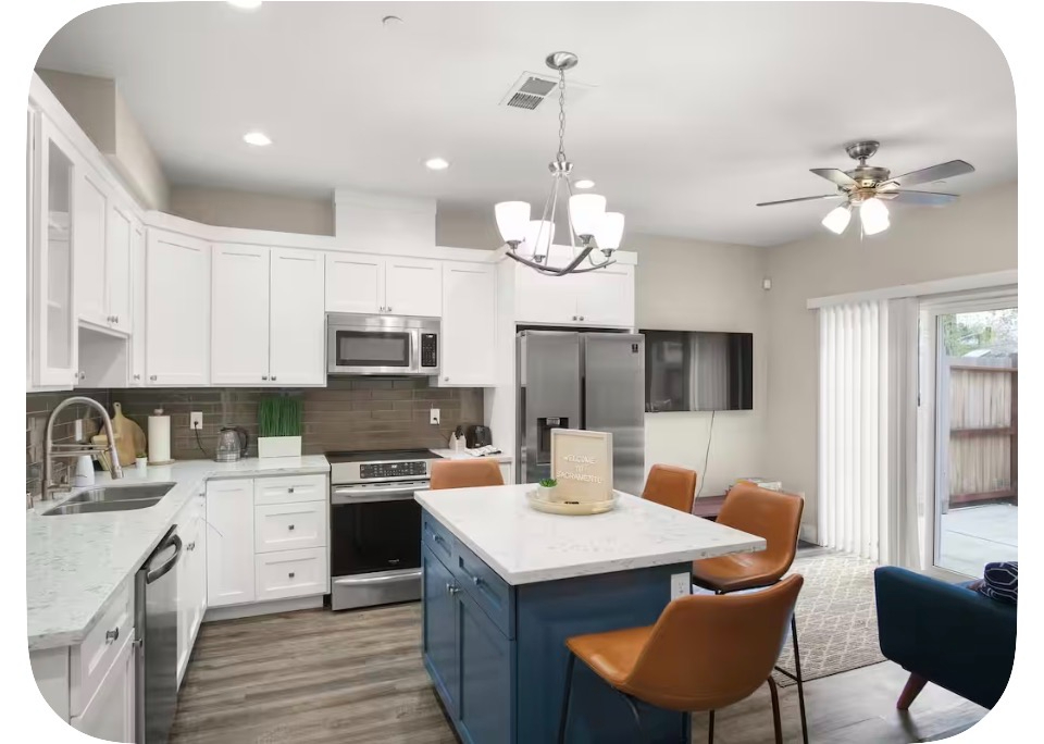 Modern 3 Bedroom Townhome Near UC Davis Medical Center And Downtown Sacramento - Photo 6