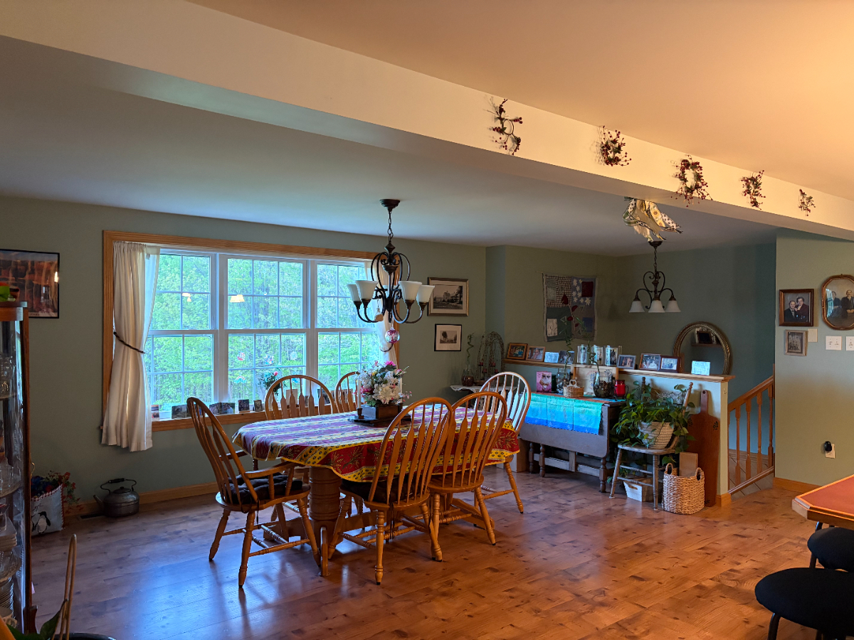 Country Home with Spectacular Views - Photo 3