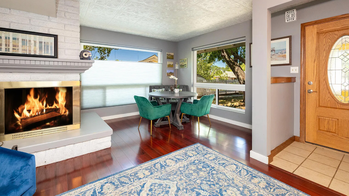 Luxurious 4 Bed, 2 Bath House - Your Ideal Home in Flagstaff! - Photo 6