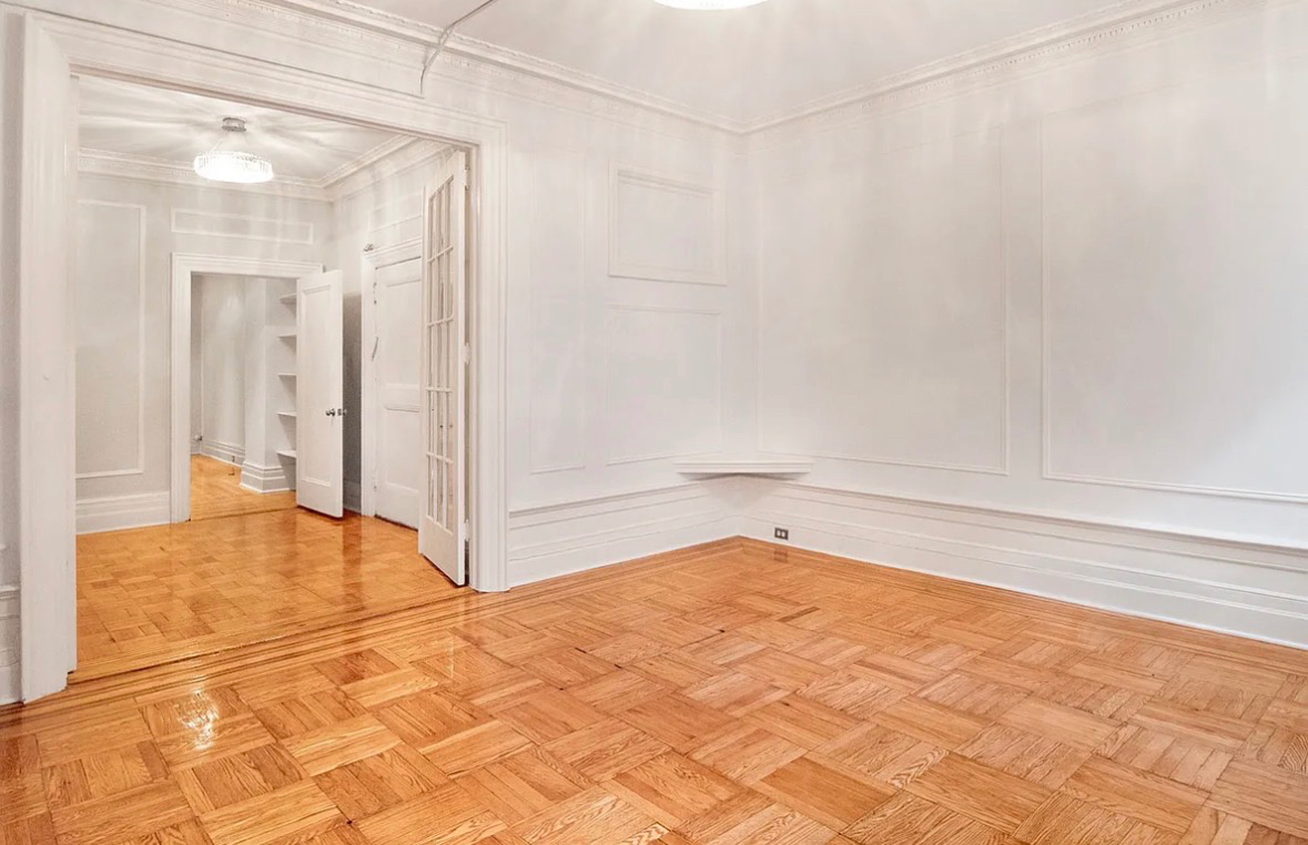 Chic Prewar Classic 4 bedroom apartment 2 blocks from Central Park - Photo 9