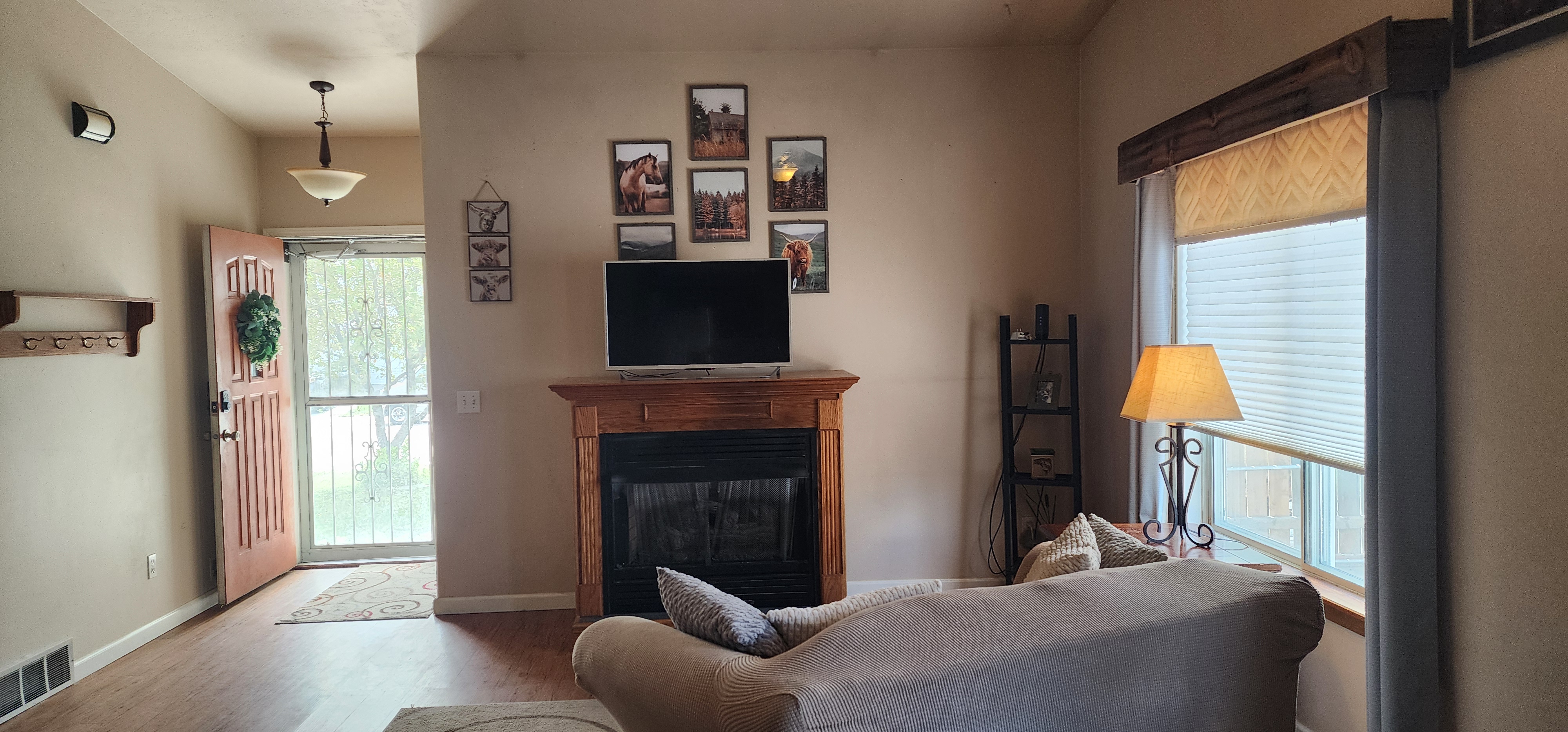 Desert Oasis Twin Home - Fully Furnished Retreat - Photo 9