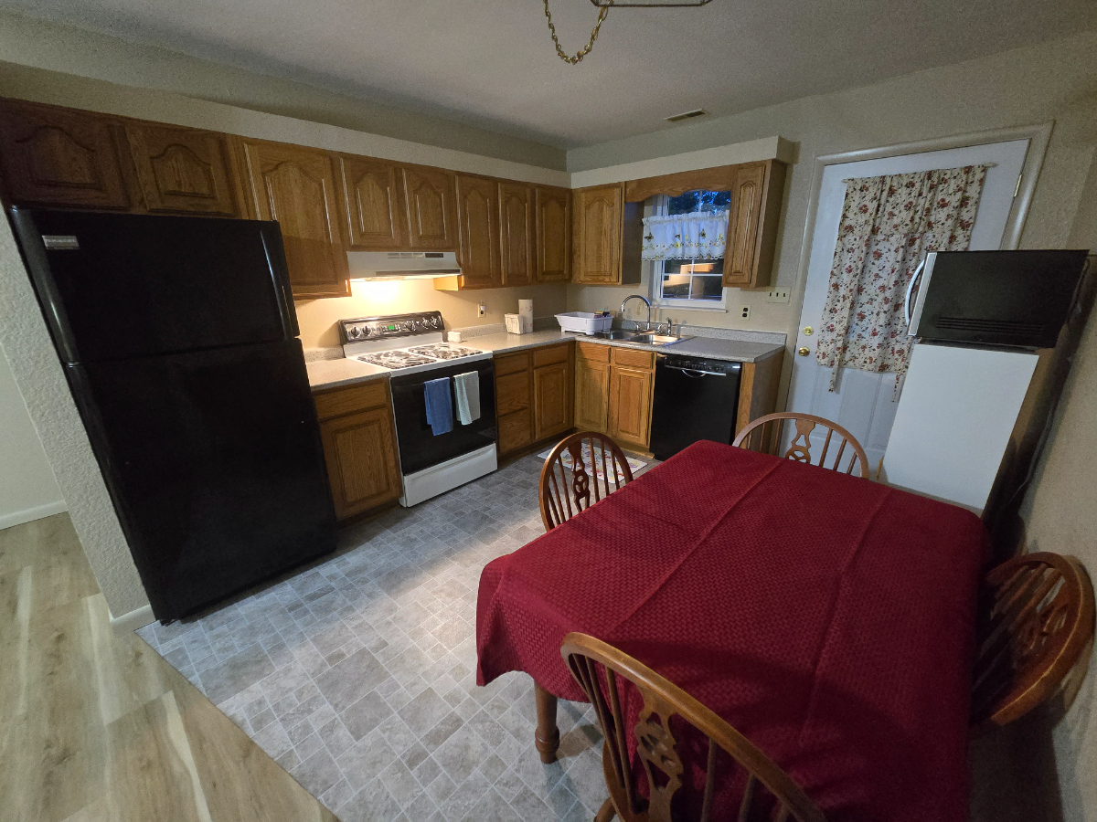 Quiet and Comfy!! - Photo 2