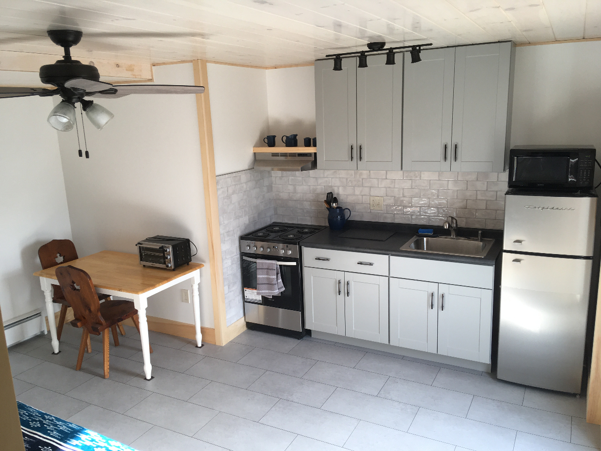 New two-room apartment in Royalton, Vermont - Photo 4