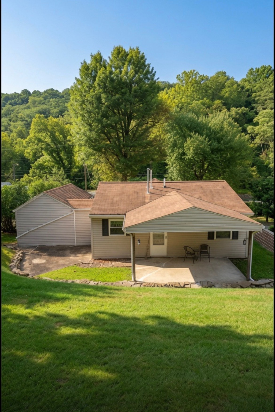 Beautiful Home in the Heart of Wheeling - Photo 4