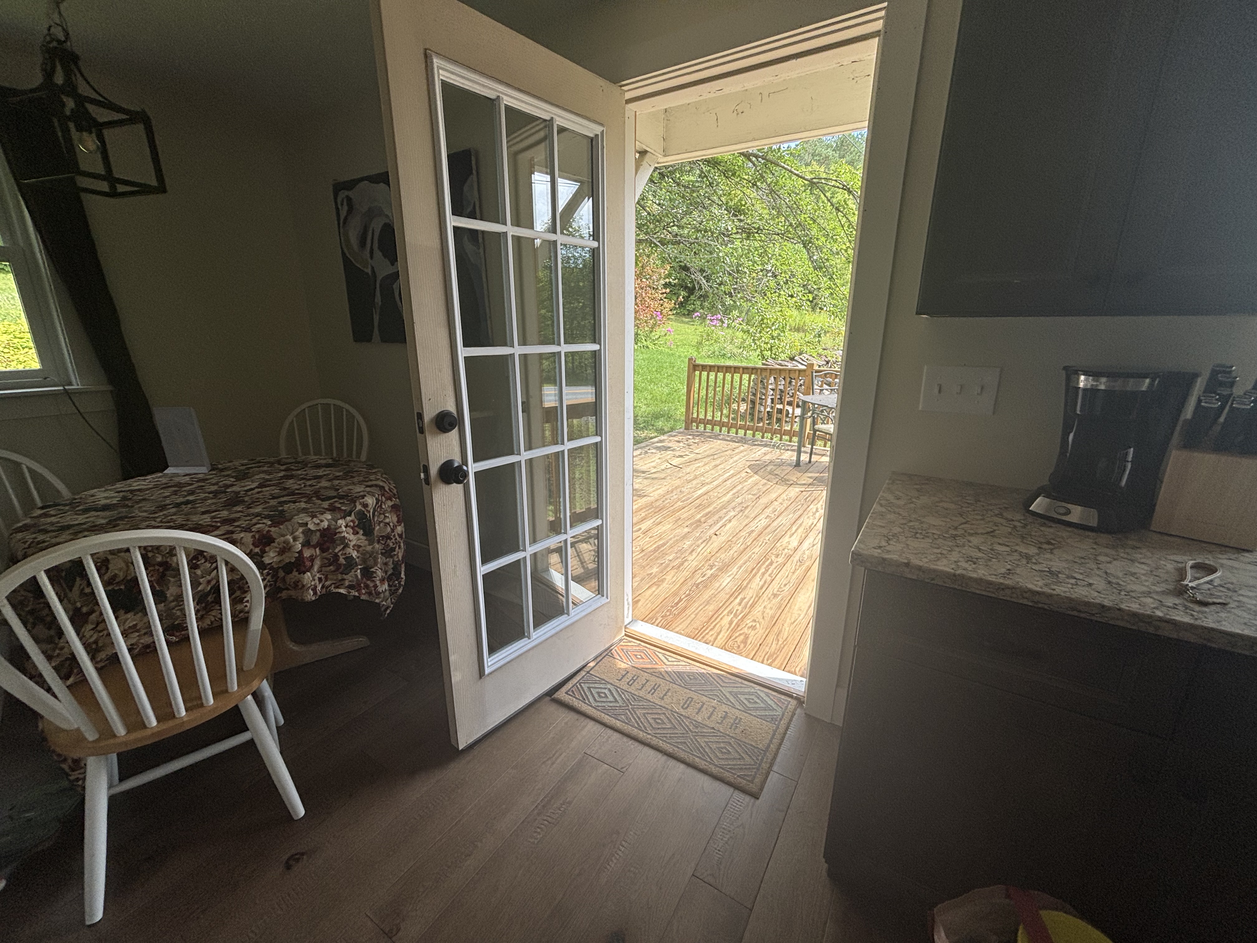 Fully Furnished Cottage Rental in Topsham, Vermont - Photo 9