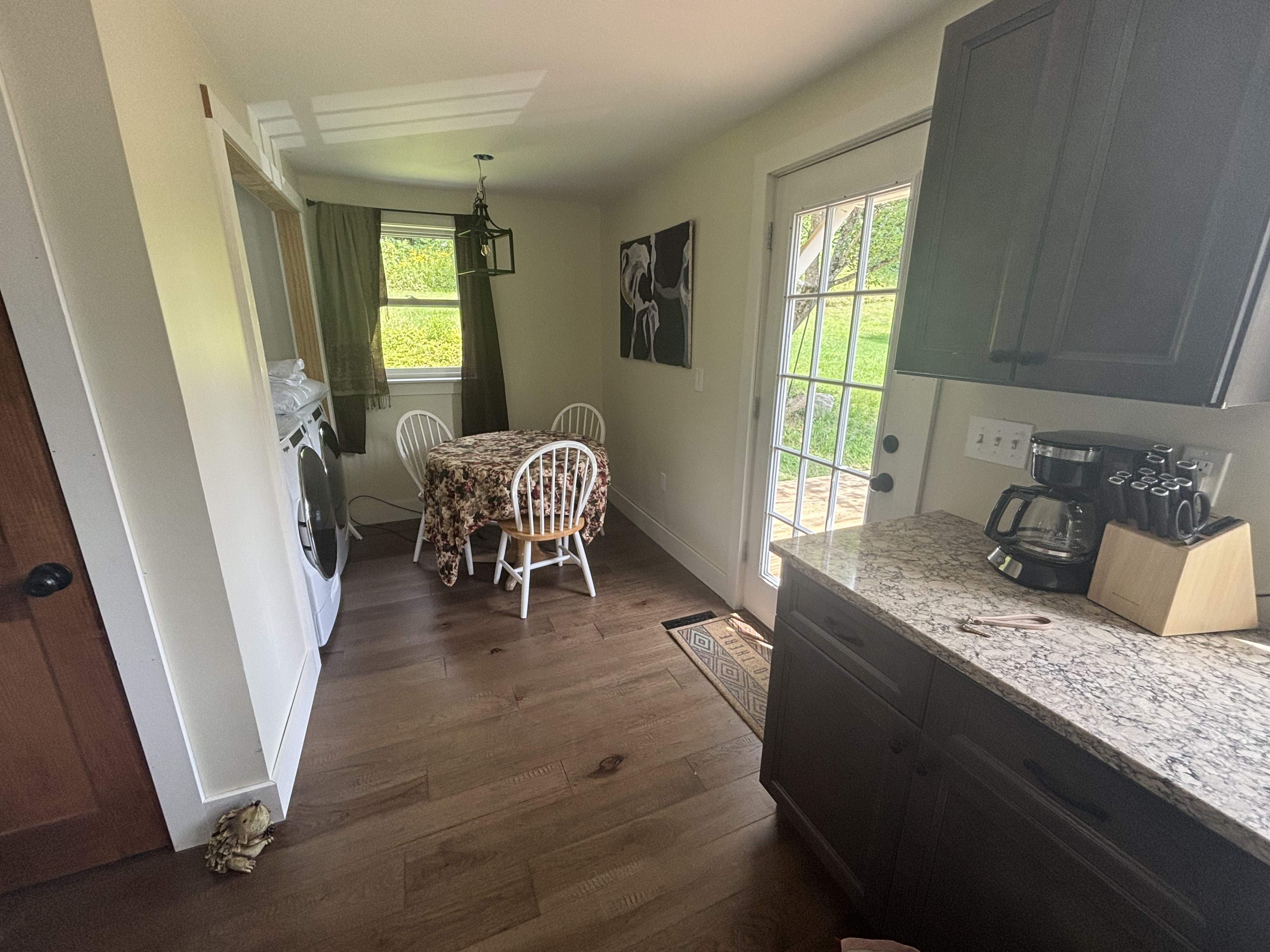 Fully Furnished Cottage Rental in Topsham, Vermont - Photo 8