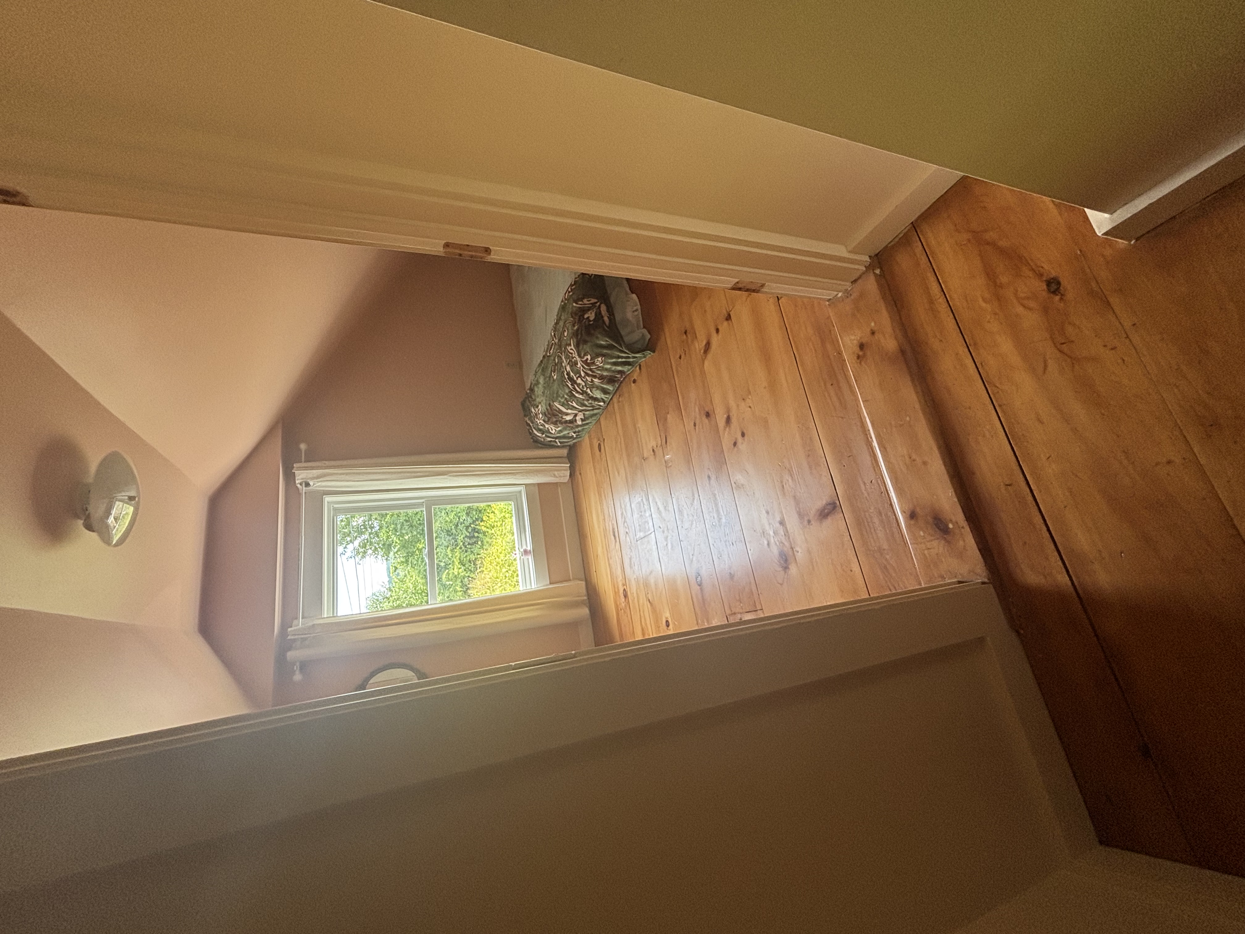 Fully Furnished Cottage Rental in Topsham, Vermont - Photo 11