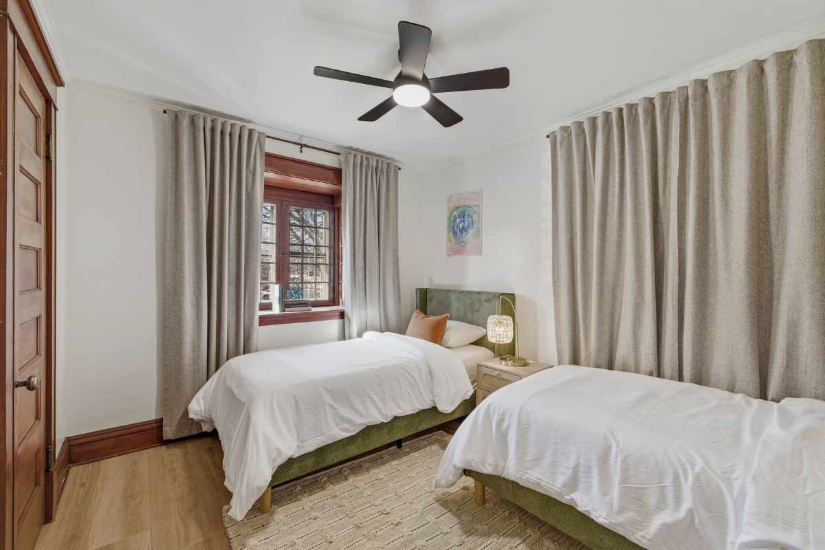 Fully Furnished 4BR Home Near Hospital & Highway - Photo 9