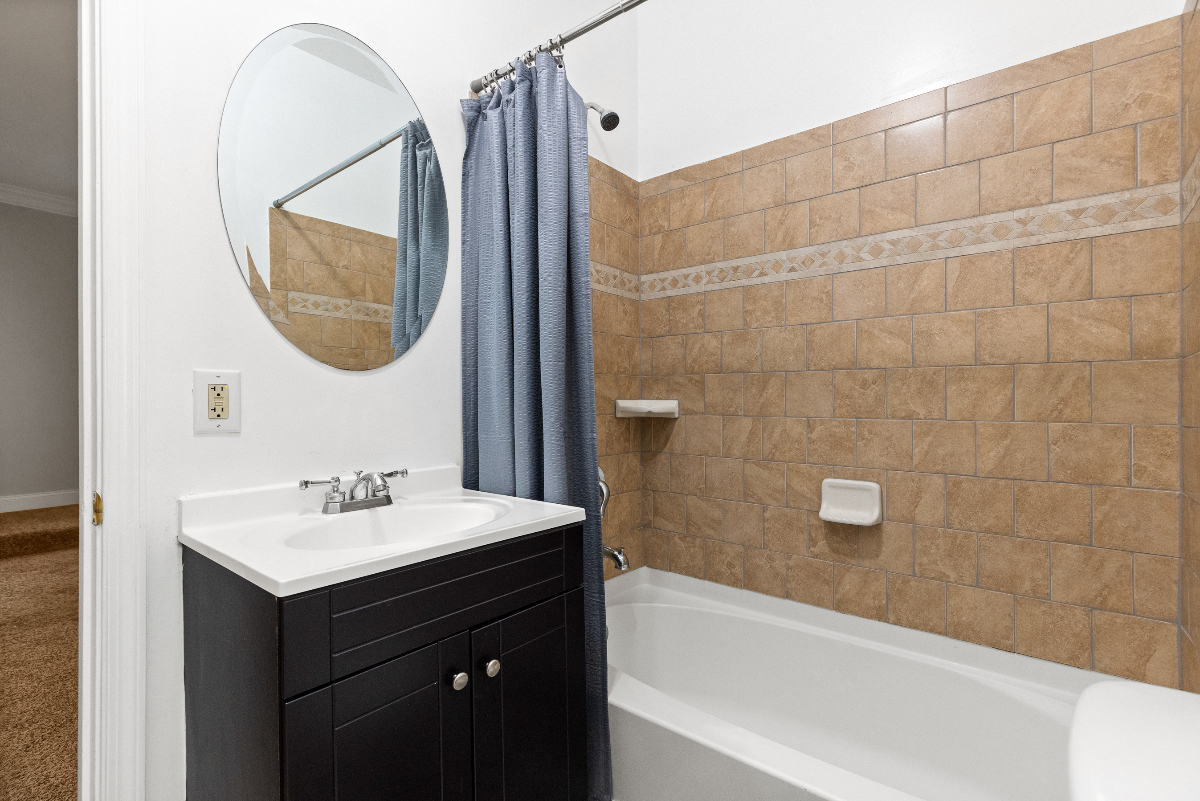 2 bedrooms / 2 bathrooms - Photo 7