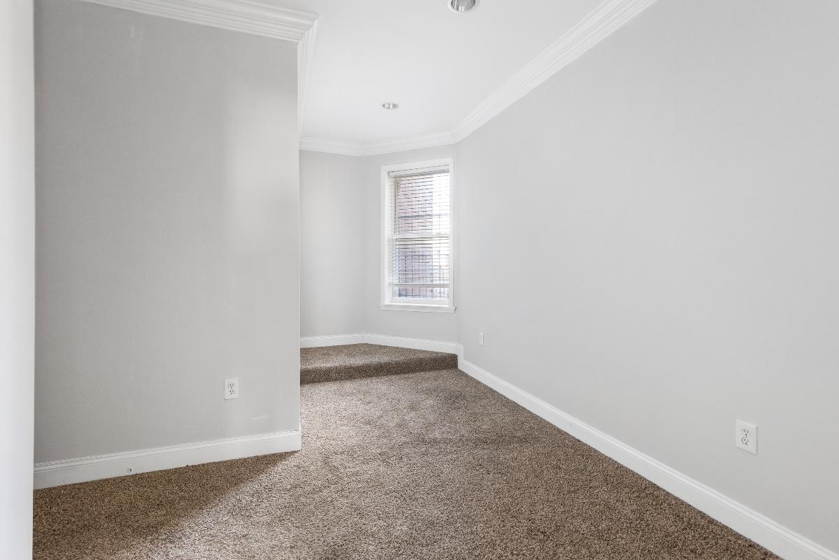2 bedrooms / 2 bathrooms - Photo 9