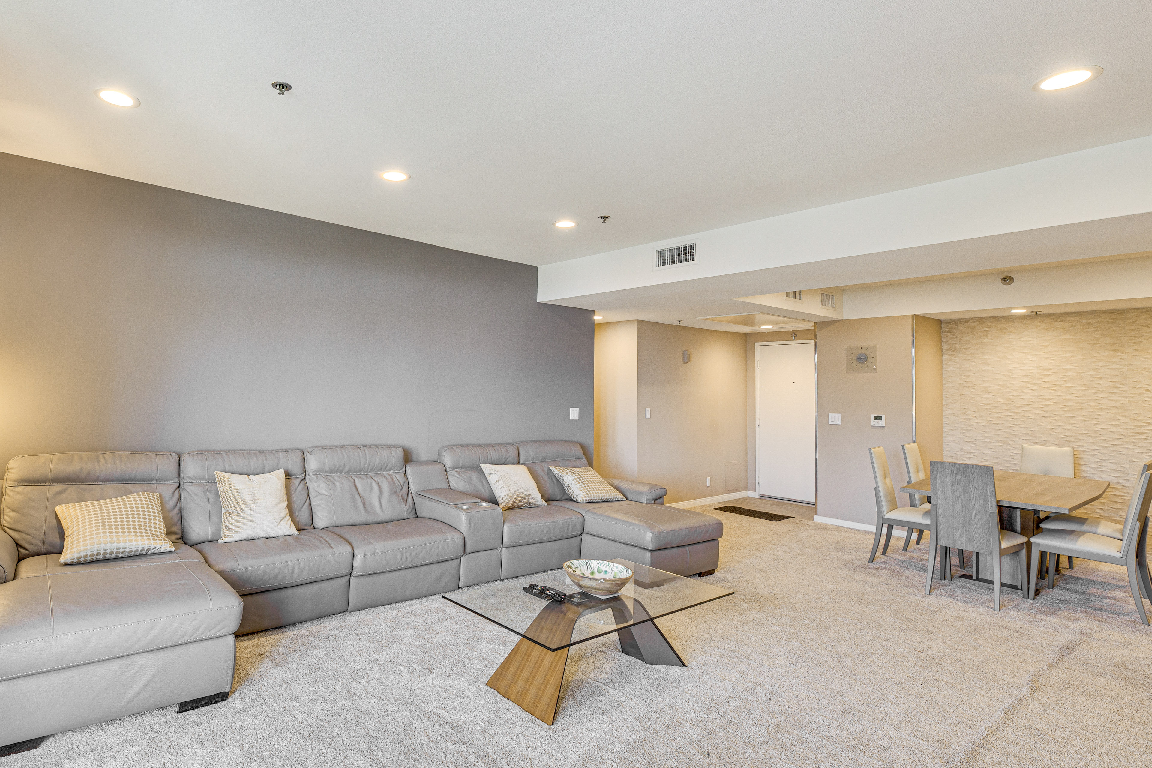 2 Mi to Hollywood: Condo w/ Pool & Hot Tub Access - 518745 - Photo 5