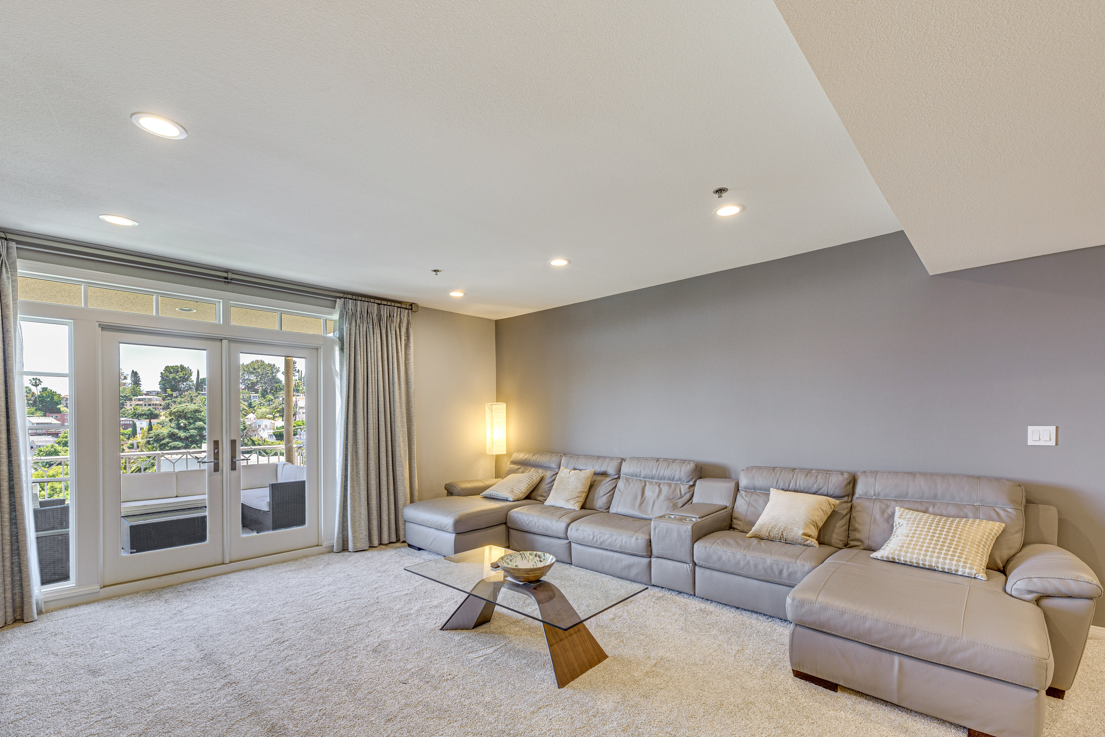 2 Mi to Hollywood: Condo w/ Pool & Hot Tub Access - 518745 - Photo 4