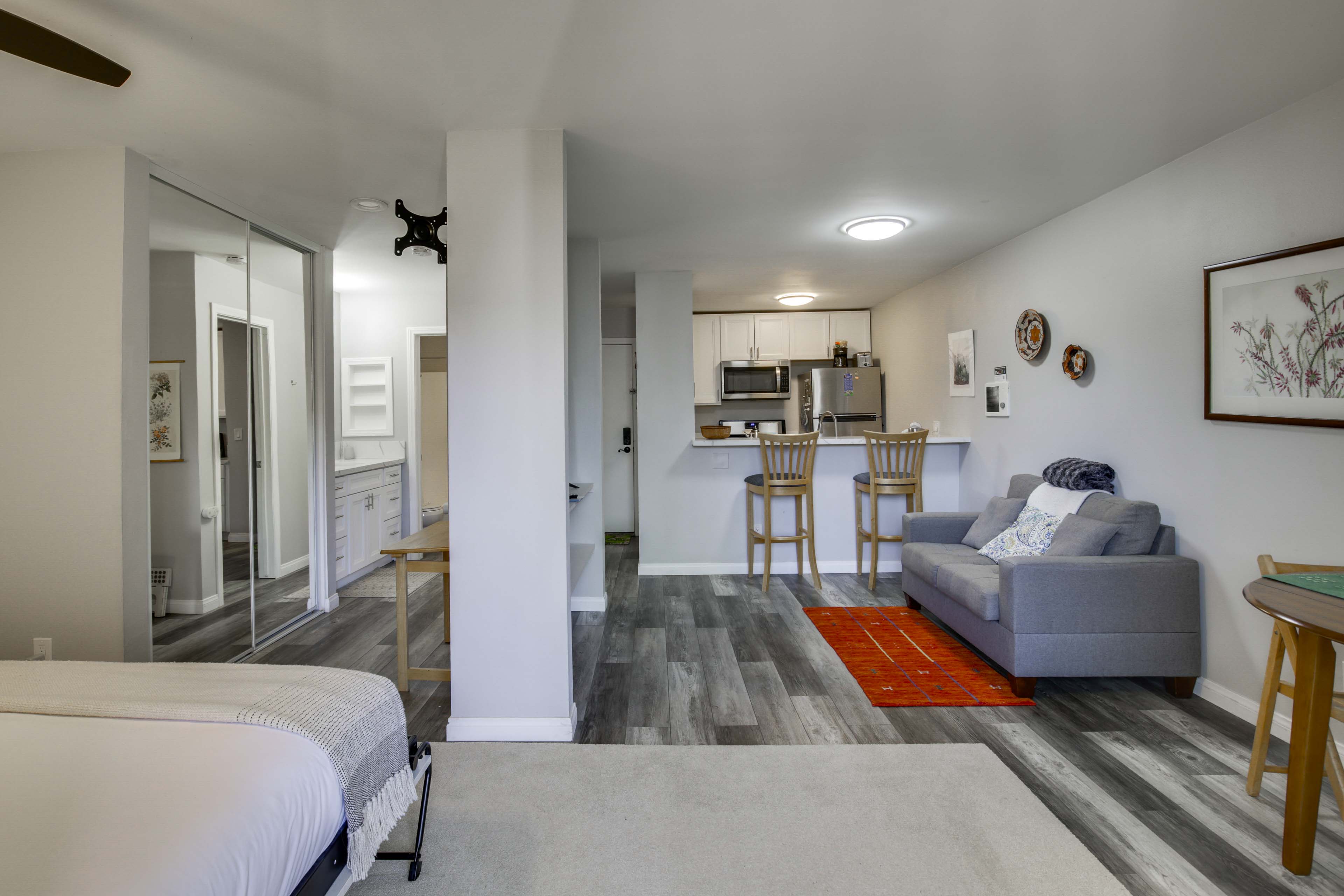 San Diego Studio w/ Pool Access, 2 Mi to Old Town! - 574899 - Photo 2