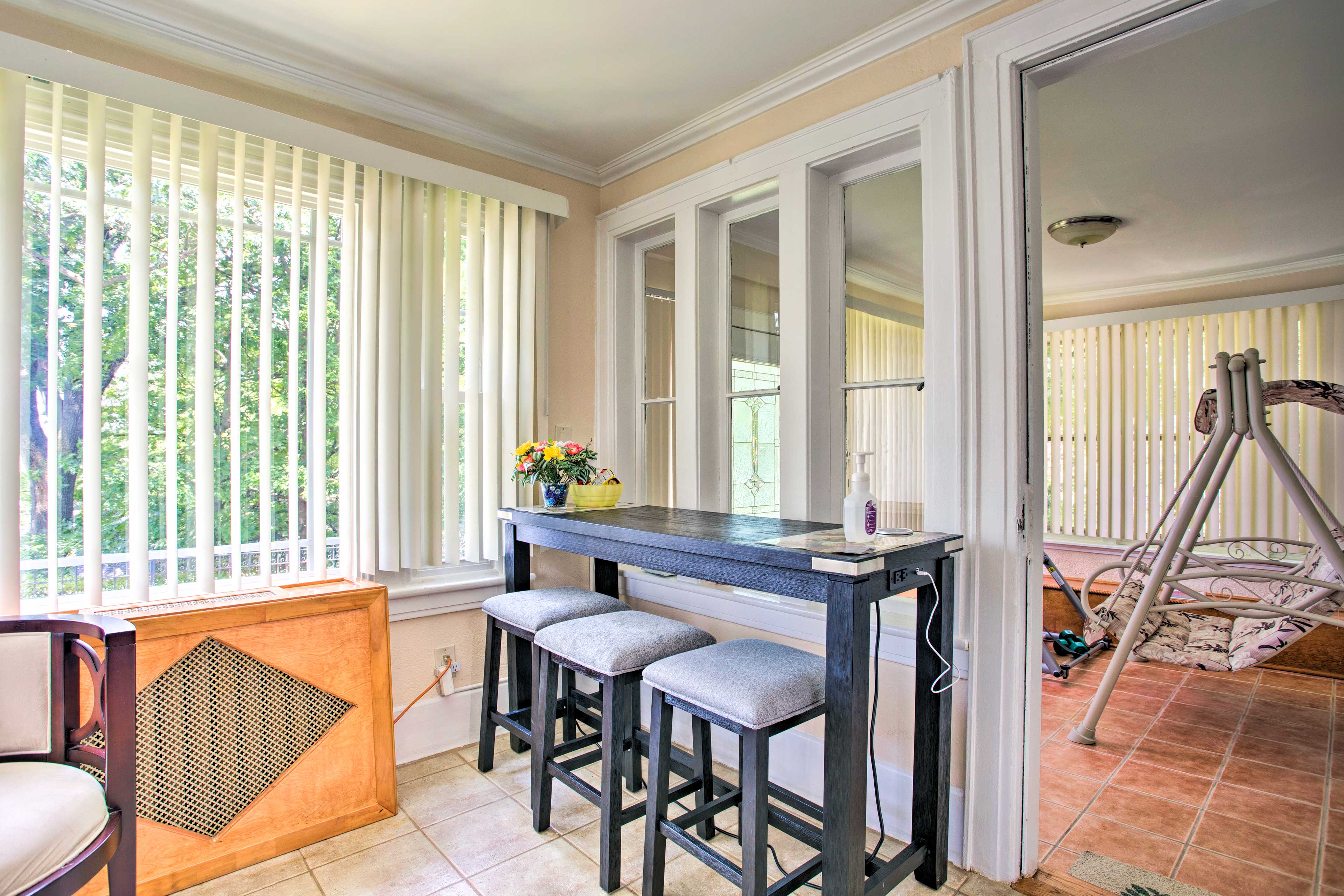Charming Yonkers Retreat - 10 Mi to Central Park! - 452864 - Photo 11