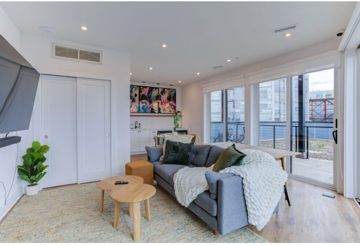 ONE MONTH FREE Live in the heart of it all: 2106-2108 Vermont Ave NW - Photo 5