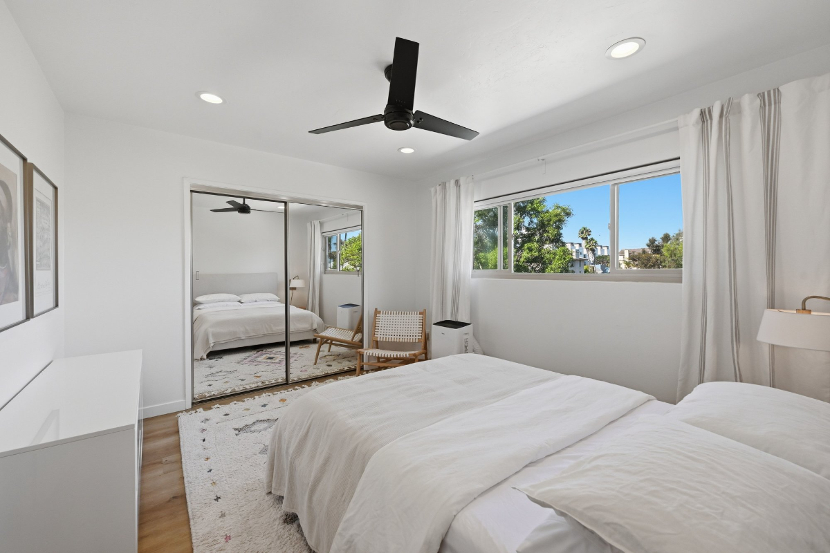 Prime walkable Mission Hills Location w/Parking & A/C - Photo 3