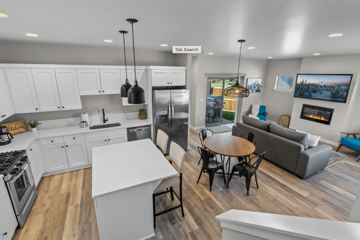 Modern Home with Hot Tub, Game Room & 2 King Suites - Photo 3