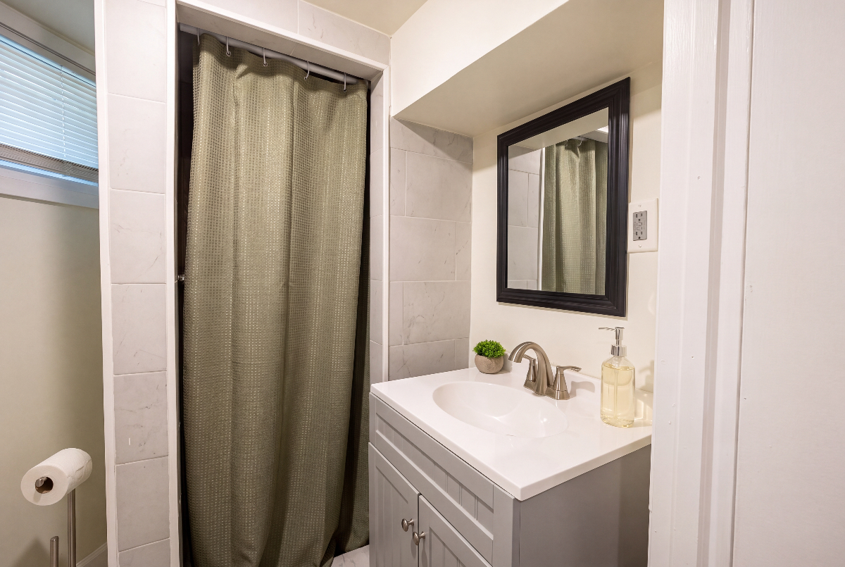 Charming Furnished DC Townhouse Near H Street & Capitol Hill - Photo 3