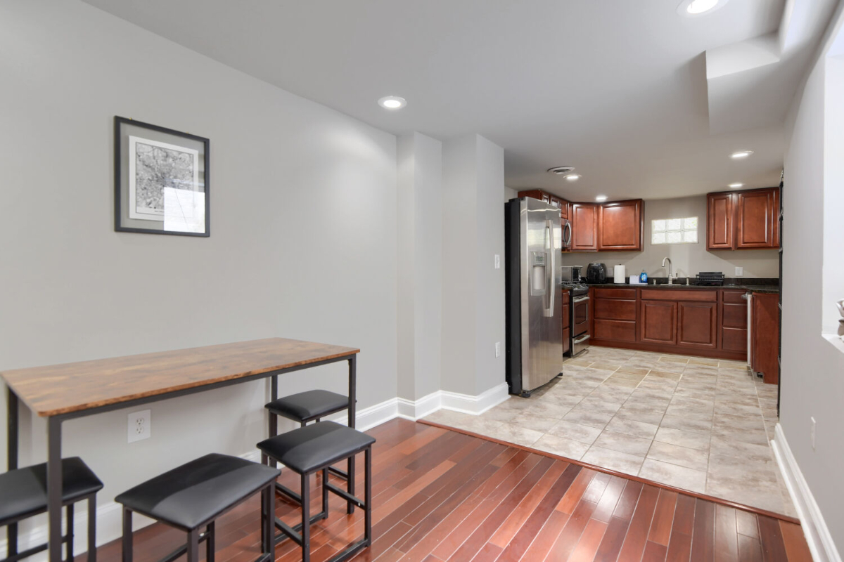 Room for Rent | $1215 | 1809 E Pratt St | Furnished Bedroom in Upper Fells Point - Photo 8