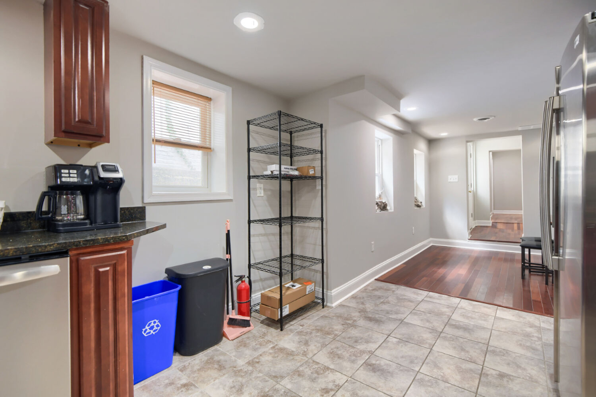Room for Rent | $1215 | 1809 E Pratt St | Furnished Bedroom in Upper Fells Point - Photo 10