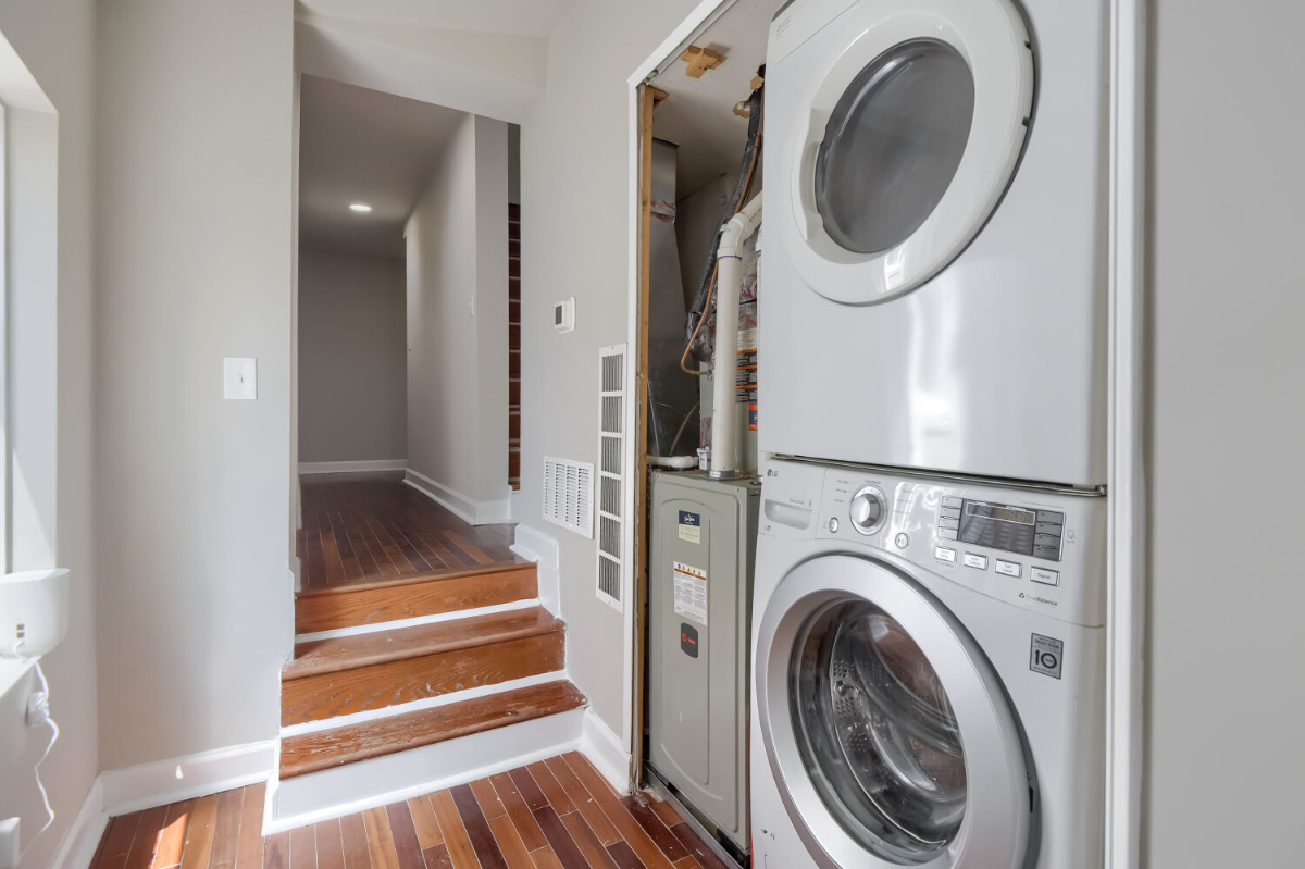 Room for Rent | $1215 | 1809 E Pratt St | Furnished Bedroom in Upper Fells Point - Photo 5