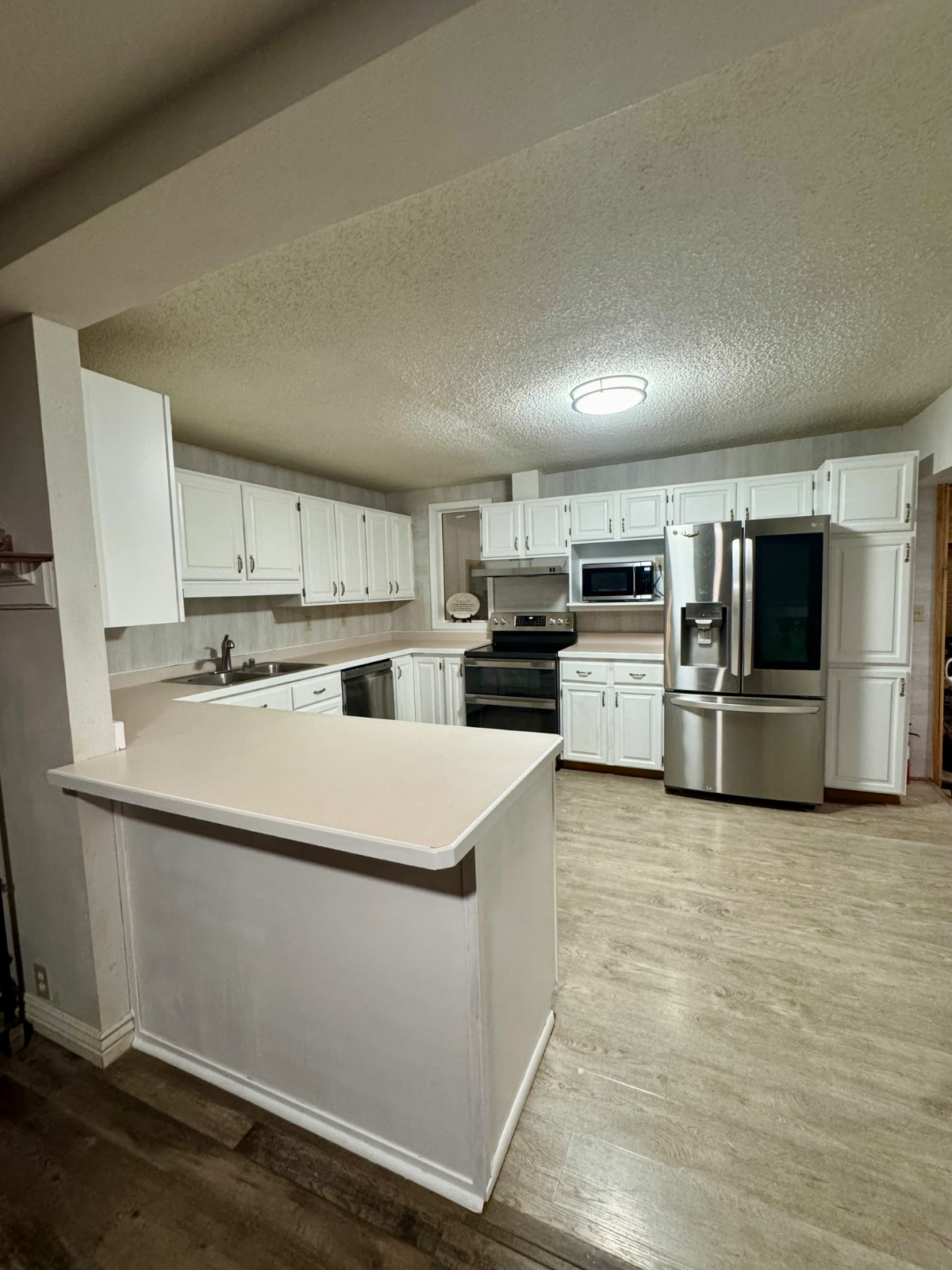 Spacious South Anchorage Retreat | Fully Furnished | Near Shopping, Trails & More - Photo 10