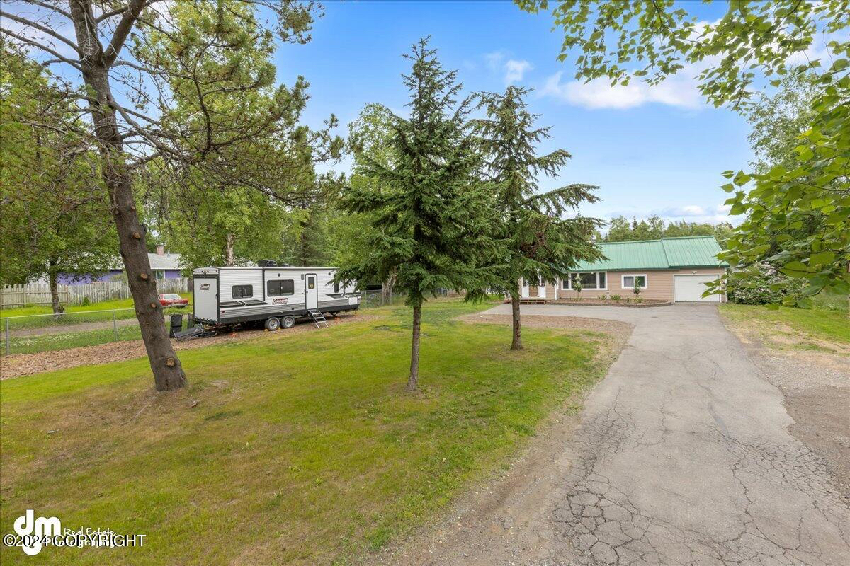 Spacious South Anchorage Retreat | Fully Furnished | Near Shopping, Trails & More - Photo 4