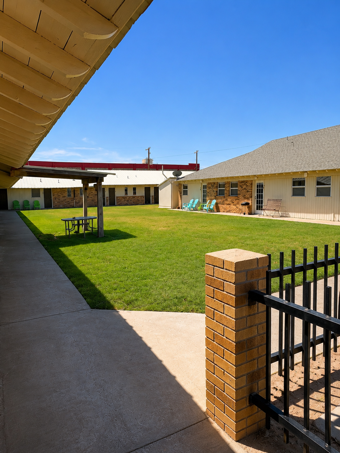 A Warm, Caring Culture with a One-bedroom rental in the Hospital District with on-site print shop Fe - Photo 3