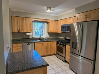 *UNFURNISHED* Updated 2 Bedroom End-Unit Condo with Attached Garage - Photo 2