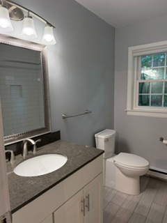 *UNFURNISHED* Updated 2 Bedroom End-Unit Condo with Attached Garage - Photo 3