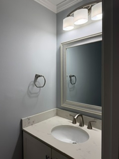 *UNFURNISHED* Updated 2 Bedroom End-Unit Condo with Attached Garage - Photo 6