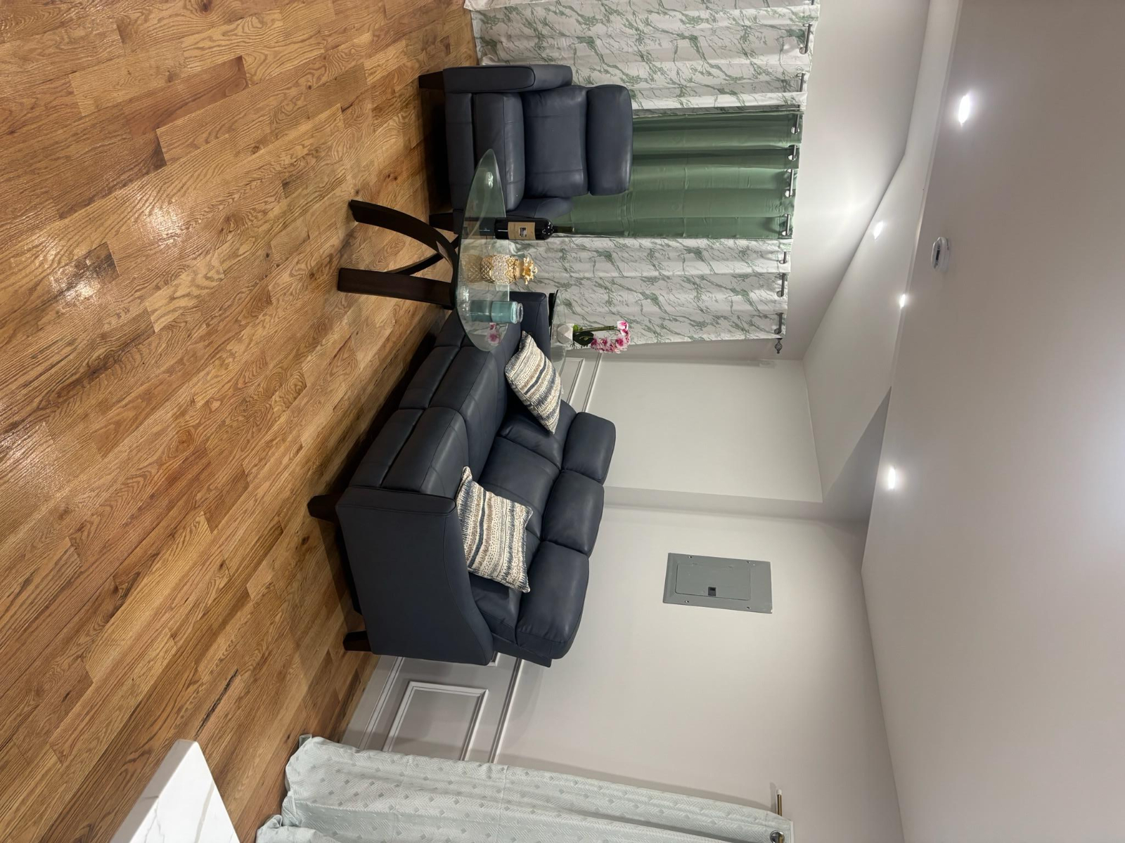 King Bedroom With Private Bath Near Brookdale Hospital, L Train And JFK Airport - Photo 4