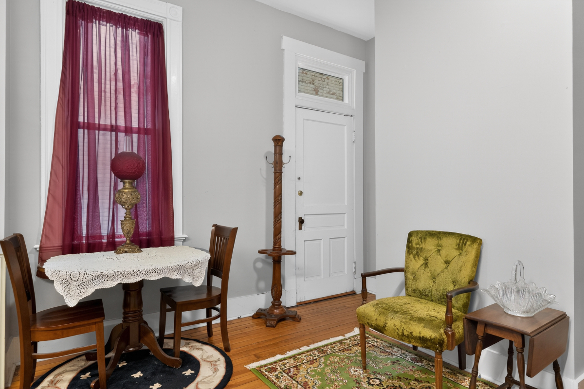 Historic Charm with modern Updates - Photo 5