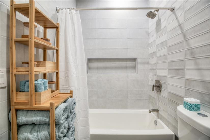 Skylight 83 | Fully Furnished Bedroom in Brooklyn Apartment - Photo 2