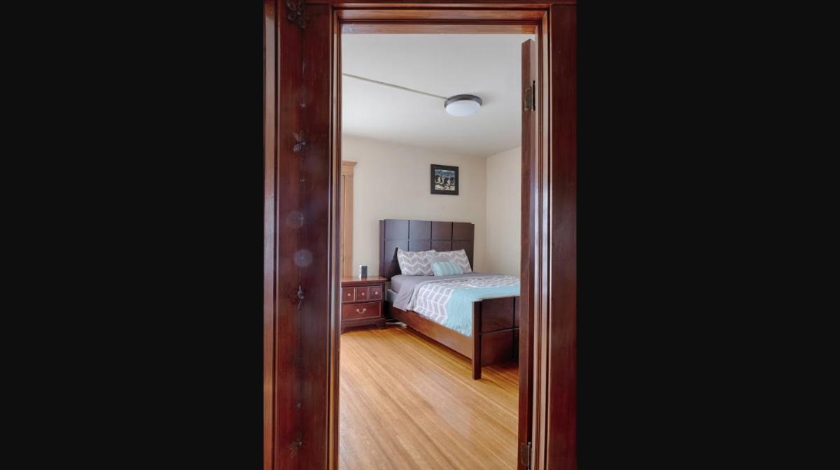 Sunny 4BR Furnished Apartment - Walk to Allentown, Downtown Buffalo - Photo 6