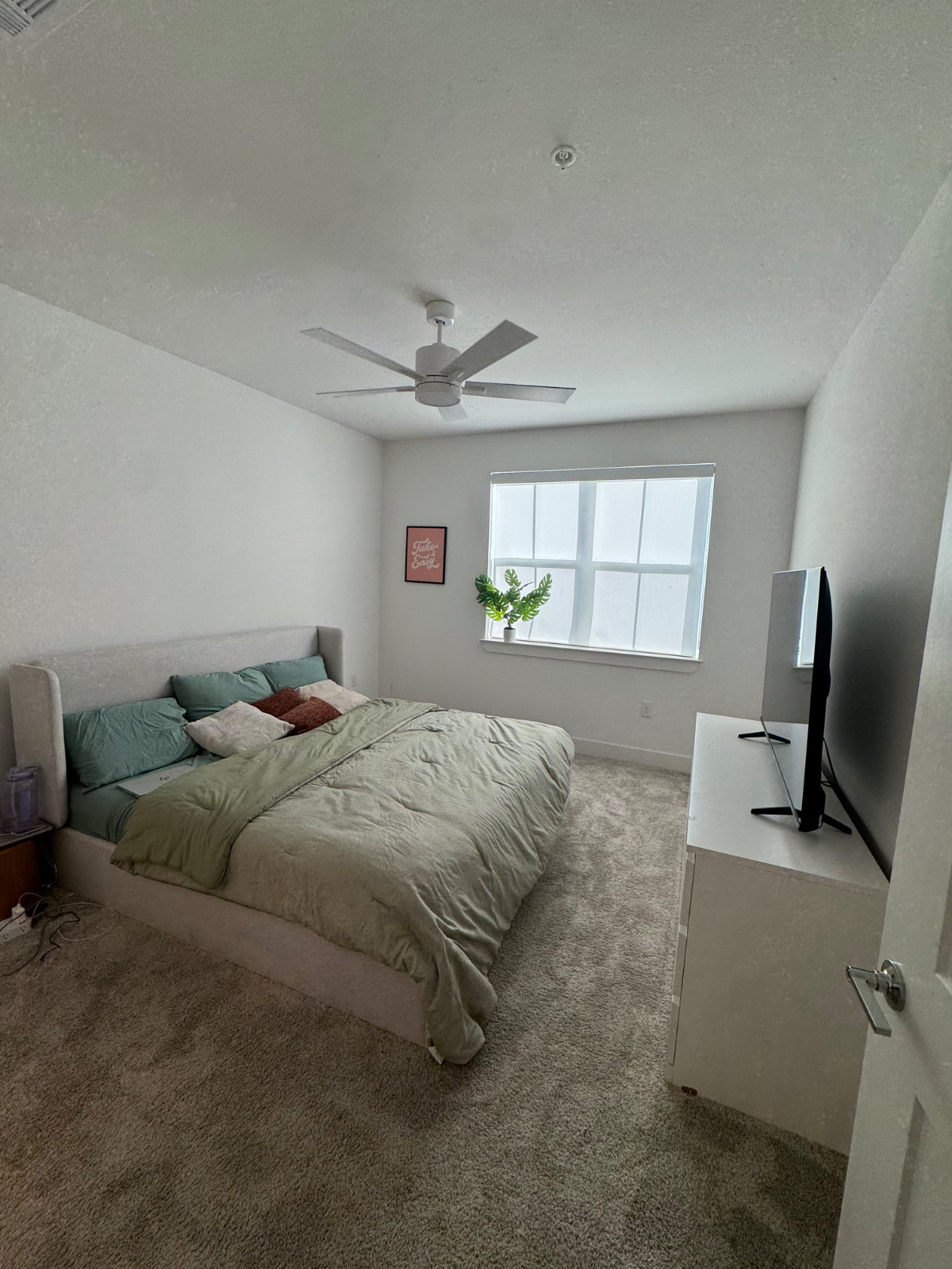 Spacious Furnished 1BR in North Austin. Flexible Lease Through Dec. 1 - Photo 2