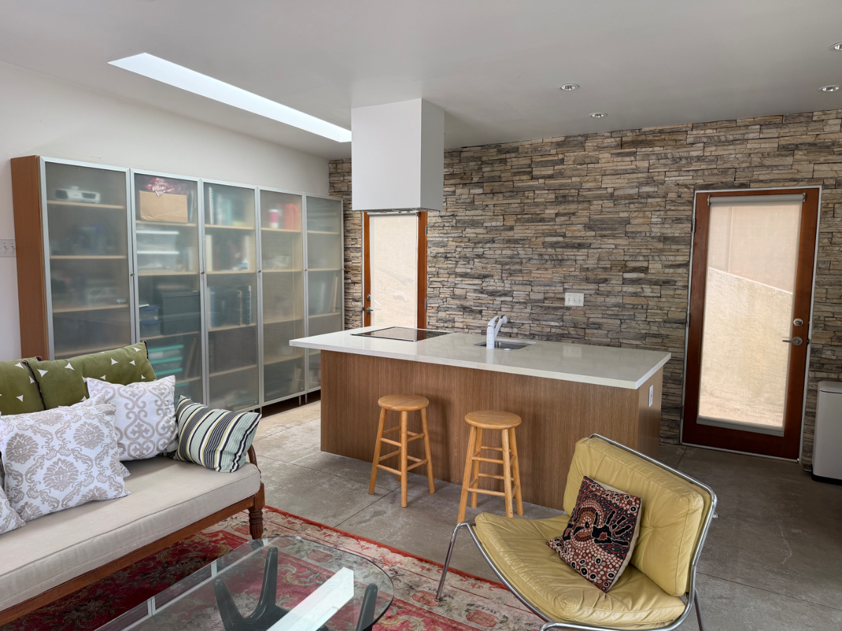 Modern private pool house in Silver Lake - Photo 6