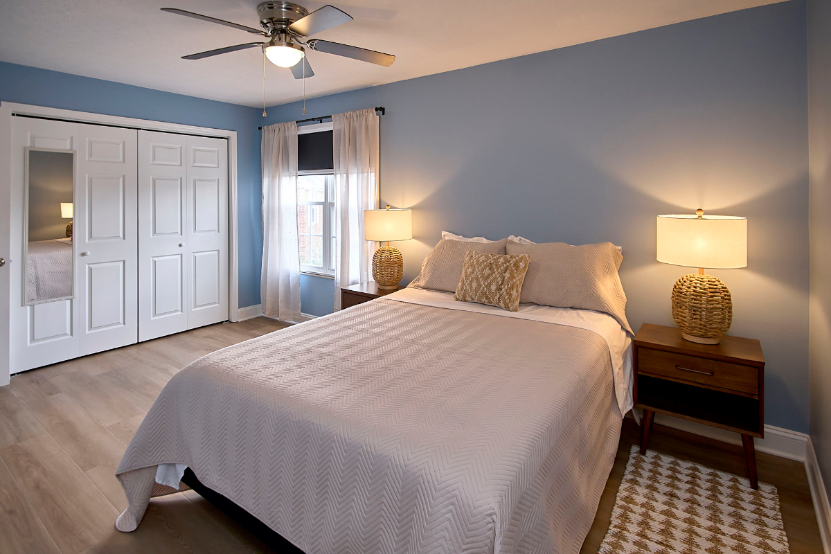 Downtown Cozy Townhouse - Photo 10