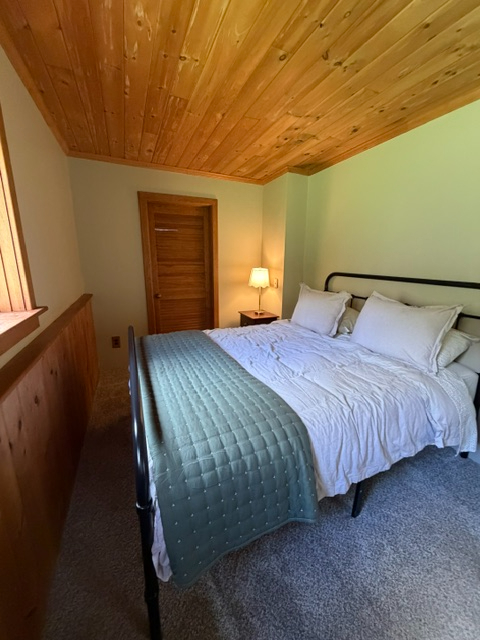 **Currently Booked through August28, 2027** Hillside retreat with modern finishes near Cooperstown a - Photo 12